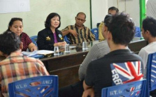 Ratusan Warga Surabaya Mati Disuntik