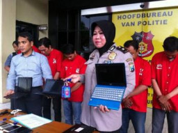 Tujuh Debt Colektor Jalanan Disikat Polrestabes Surabaya.