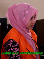 Dituntut JPU 5 Tahun Penjara, Ajeng Menangis di Persidangan.