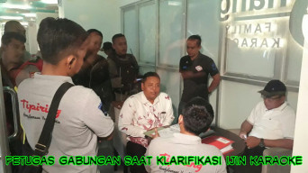 Satpol PP Kota Surabaya Segel Karaoke Anang Family.