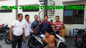 Tim Anti Bandit Polsek Rungkut Ringkus Pelaku Jambret di Perum Grand City.