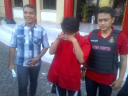Kembali Terjadi di Surabaya, Guru Cabuli Muridnya.