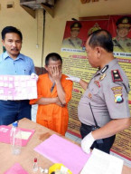 Polsek Pabean Cantikan Tangkap BD Sabu di Rumah Petak Sawah Pulo.