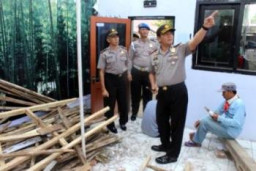 Kapolres Tinjau Kegiatan Renovasi Gedung Polres.