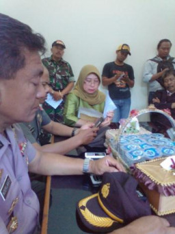 Camat Sukolilo Dipertanyakan Kemampuannya, Warga di Suruh Tagih Janji Pada Presiden Jokowi