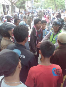Camat Semampir Tak Berkelit Saat Dituding Tahu Jual Beli Stand Ampel