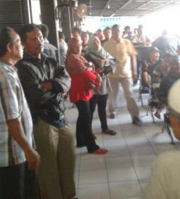 Buka Pertama Usai Libur Panjang, Pemohon SIM Membludak