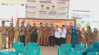 Kenal Pamit Camat Balongpanggang Berlangsung Haru
