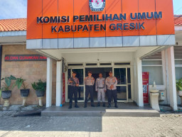 Polres Gresik Pastikan Pengamanan Gudang Logistik KPU Gresik