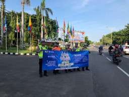 Satlantas Polres Gresik Gelar Sosialisasi dan Himbauan Tertib Berlalu Lintas Operasi Keselamatan Semeru 2024