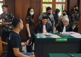 2 Terdakwa Main Judi Online Higgs Domino dan Jual Chip Disidang, Andi Octa dan Ardi Septian Jadi Pesakitan