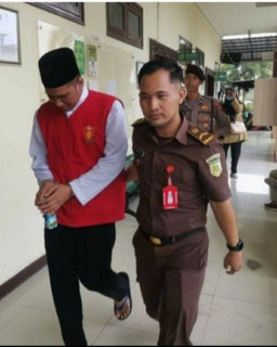 Sidang Lanjutan Penyalahgunaan Sabu Satpol PP Gresik, Saiful Mubarok Ungkap Sering Pesta Sabu dengan Mami