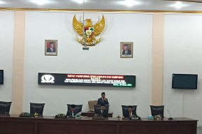 DPRD Sampang Gelar Rapat Paripurna, Tentang Nota Penjelasan Bupati Terhadap LKPJ Tahun 2023