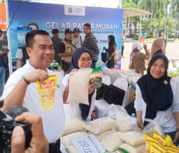 Jelang Ramadhan, Pemprov Jatim Gelar Pasar Murah Produk Kelautan dan Perikanan