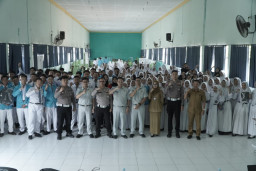 Cegah Terjadinya Kecelakaan, Satlantas Polres Gresik Gelar Ruwatan Lantas di Sekolah 