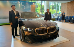 BMW Astra Luncurkan First-Ever BMW i5 di Jawa Timur