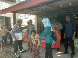 Polsek Cerme Bagikan Bantuan Sosial dan Santunan dalam Rangka Hari Bhayangkara ke-78