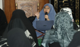 Perkuat Keimanan, Polres Gresik Gelar Ngaji Bareng Ustadzah Marwa