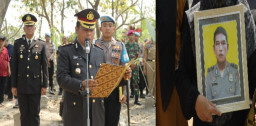 Kapolres Gresik Pimpin Upacara Pemakaman Aipda Wahyudi