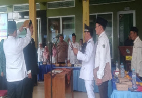 Kades Karangan Kidul Lantik Moh. Alwi Jabat Kaur Keuangan