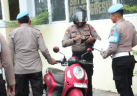 Propam Polres Gresik Gelar Pengecekan Kelengkapan Kendaraan Pribadi Guna Tegakkan Disiplin