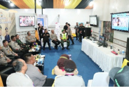 Malam Pergantian Tahun Baru 2025 Di Gresik Berlangsung Aman Dan Kondusif
