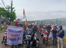 1.100 Pendemo Aliansi Anti Mafia Tanah Ngluruk PN dan Kejari Sidoarjo, Tuntut Keadilan Status Lahan 9,8468 Hektar