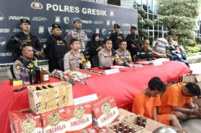 Usai Polres Gresik Ringkus Pelaku Curanmor, Dua Motor Hasil Curian di Kembalikan kepada Pemiliknya