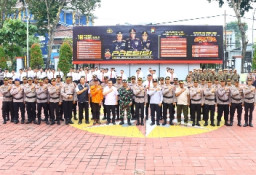 Hadapi Ancaman Bencana Hidrometeorologi di Gresik, Polres Gresik Gelar Apel Pasukan