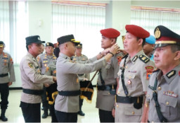 Polres Gresik Gelar Serah Terima Jabatan Kasat Resnarkoba dan Kasat Tahti Polres Gresik