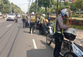Dalam Tiga Hari, Satlantas Polres Gresik Tindak 650 Pelanggar, Didominasi Pengendara Motor Tak Pakai Helm