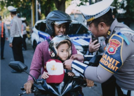 OPS PATUH SEMERU 2025: Satlantas Polres Gresik Kampanye Tertib Lalu Lintas dengan Pendekatan Humanis
