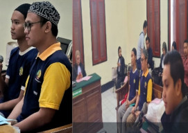 Selundupkan Bibit Tembakau Sintetis Lewat Kantor Pos, Hilman dan Priangga Dihukum 8 Tahun Penjara, Denda Rp1 Miliar