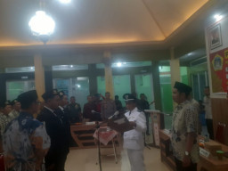 Pendopo Balai Desa Karangan Kidul,  Jadi Saksi Sakral Pelantikan Dimas dan Rahmat sebagai Perangkat Desa
