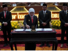Pemprov dan DPRD Jatim Sepakati Persetujuan Nota KUA-PPAS Perubahan APBD 2025