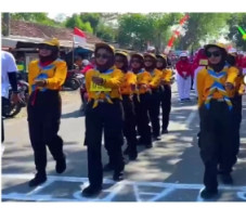 Peringati HUT RI Ke 80, Dengan Semangat Kemerdekaan SDN 99 Gresik Ikut Lomba Gerak Jalan Metatu-Benjeng