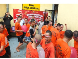 Bentuk Pembinaan Humanis, Polres Gresik Gelar Lomba HUT RI ke 80 Untuk Tahanan