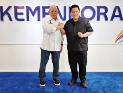 Ketua Umum PB Muaythai Indonesia AA LaNyalla Mahmud Mattalitti Temui Menpora, Bahas Program Muaythai 2026