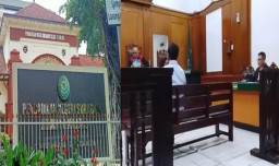 ‎‎Sidang Penganiayaan Warga Simokerto, Penasehat Hukum Terdakwa Ajukan Eksepsi Atas Dakwaan JPU