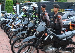 Kapolres Gresik Pimpin Apel Pengamanan Idulfitri 2026, Ajak Warga Takbiran di Masjid