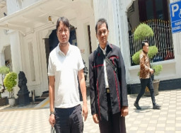 Sidang Pra Peradilan Pemohon Menyatakan SP 3 Dari Polrestabes Surabaya Tidak Sah