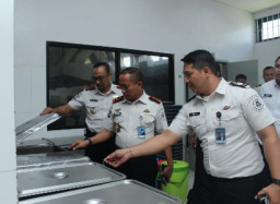 Kakanwil Ditjenpas Jatim Tinjau Pelayanan dan Keamanan Rutan Surabaya