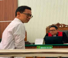 Pelaku Perusakan Kantor Yayasan Savy Amira,  Laksamana Sigit Dituntut 1 Tahun 2 Bulan Penjara