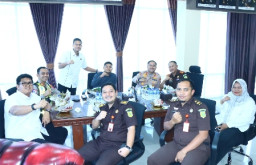 Kapolres Gresik Perkuat Sinergi Penegakan Hukum Melalui Silaturahmi ke Kejari Gresik