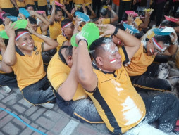 Semarak HUT ke-81 RI, Polres Gresik Perkuat Soliditas Personel dan Bhayangkari