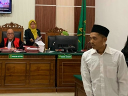 Sopir Hino Timbun 700 Liter Biosolar dengan Tangki Modifikasi, Hendrik Setiawan Dituntut 1,5 Tahun Penjara