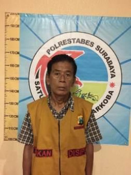 Hendak Pesta Sabu Ketangkap, Kakek 66 Tahun di Periksa Idik II Reskoba Polrestabes Surabaya.