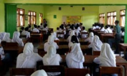 Antisipasi Bahaya Narkoba Polsek dan Koramil Klabang Lakukan Penyuluhan Disekolah