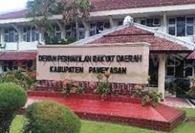 Ketua DPRD Desak Aparat Usut Penyimpangan Raskin