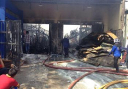 UD. Wahyu Ludes Terbakar Akibat Hubungan Arus Pendek(Konselt)